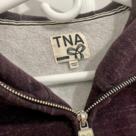 Aritzia TNA Zip Up Hoodie - Picture 2 of 4
